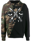 Sudadera con capucha de manga larga estilo urbano, de 380 GSM, con estampado de camuflaje bordado y bolsillo tipo canguro - FHD004 1