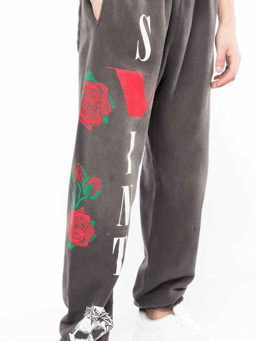 Pantalon de jogging fuselé en coton 100 % noir délavé 420 g/m² | Imprimé logo, détails tête de mort et rose, taille élastiquée avec cordon de serrage - YJ003 2