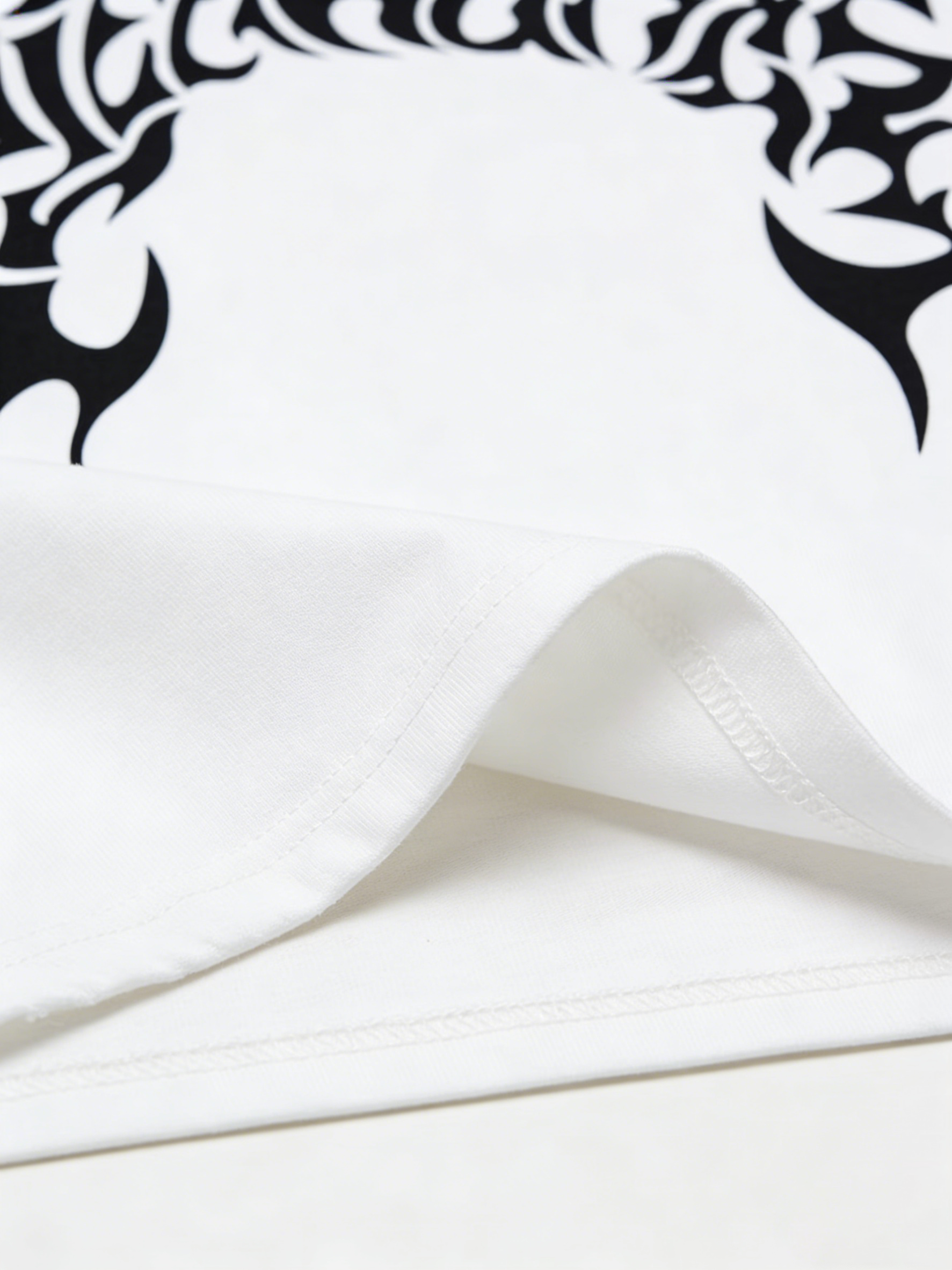 T-shirt da uomo in cotone pesante bianco 320 g/m² con grafica tribale del drago 7