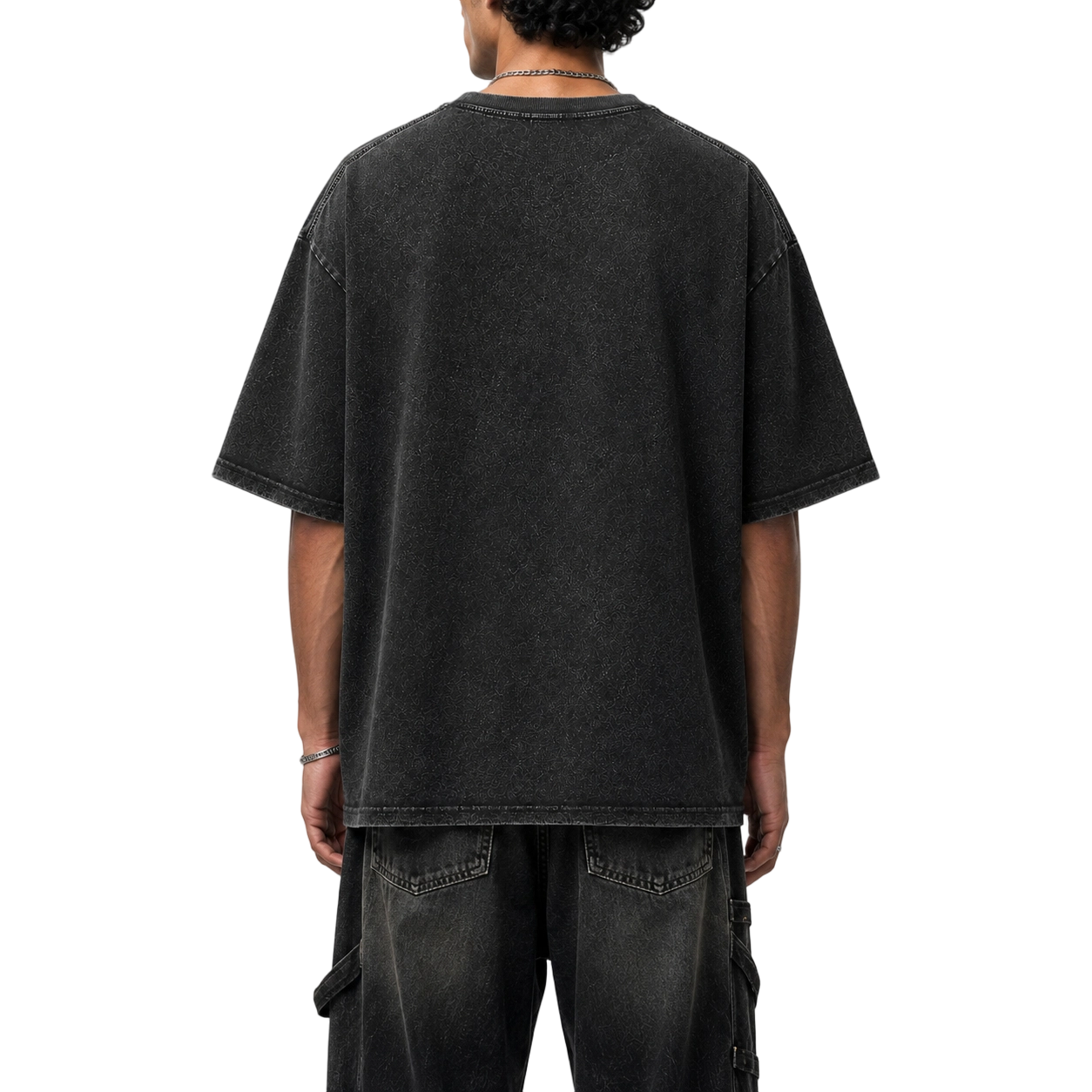 T-shirt oversize in cotone pesante 280 g/m² con lavaggio stone wash e effetto invecchiato. 5