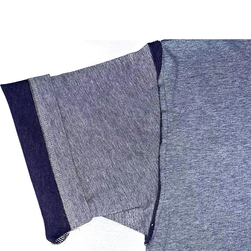 T-shirt in cotone biologico con scollo rotondo, maniche corte e vestibilità regolare da 200 g/m², con grafica 5