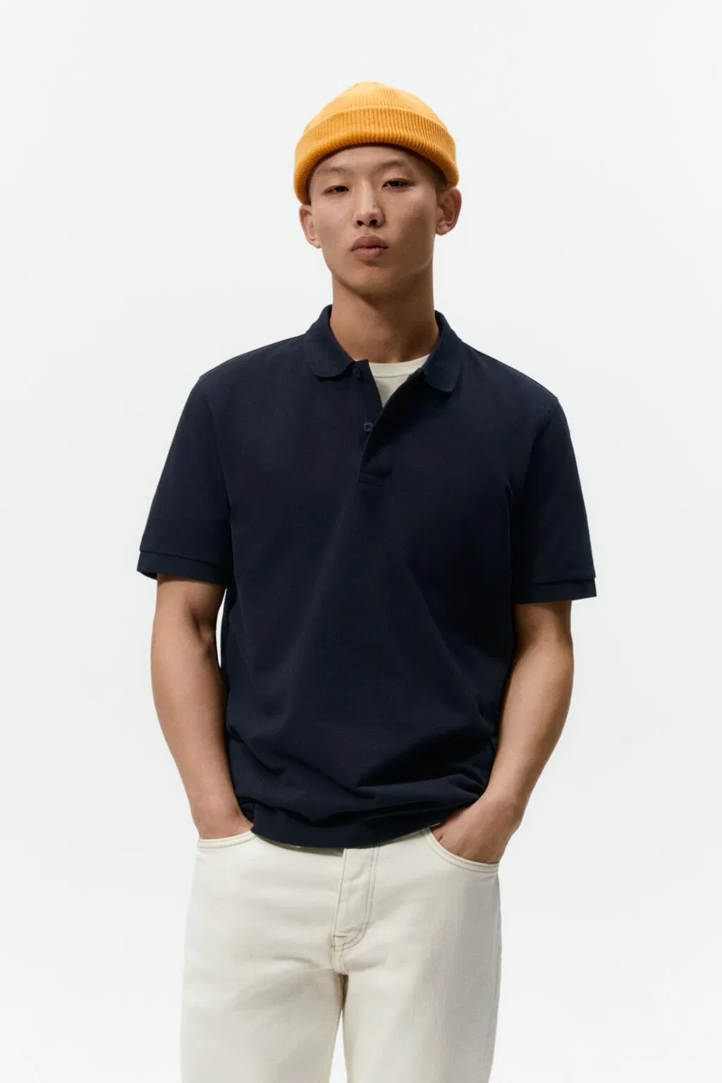 Polo de golf liso de manga corta para hombre con textura de cuentas y logotipo personalizado. 2