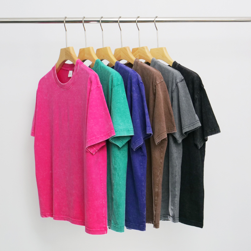 เสื้อยืดผู้ชายฟอกสีแบบ Acid Washed ผ่าไหล่ - เสื้อยืดฤดูร้อนสั่งทำพิเศษขายส่ง 7