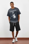 Camiseta gráfica de algodón de 290 g/m² de peso pesado, lavada con blanqueador en aerosol. 4