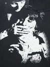 Camiseta gráfica de algodón de 290 g/m² de peso pesado, lavada con blanqueador en aerosol. 3