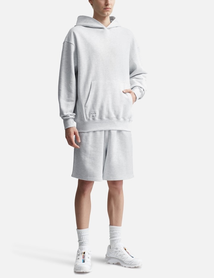 Áo hoodie dáng rộng vai rớt, chất liệu vải French Terry 740GSM, có túi kangaroo. 4