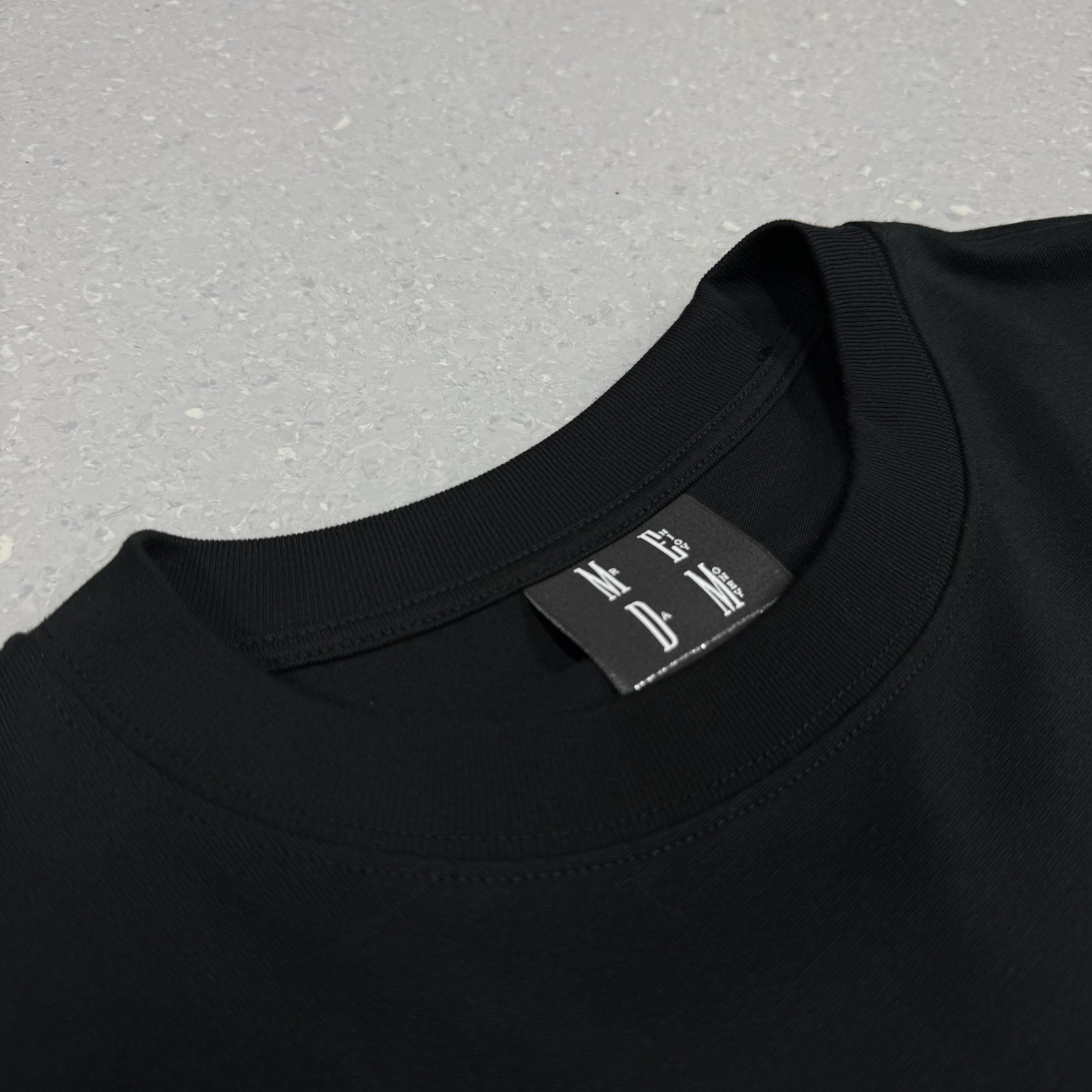 270GSM 厚手コットン ローズ柄 フラット刺繍 リラックスフィット 長袖Tシャツ 7
