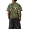 Kurzes Top aus 280 g/m² schwerem, kurzem Schnitt mit Camouflage-Tie-Dye-Muster, gefertigt aus 95 % Baumwolle und 5 % Elastan und mit einem gestickten Aufnäher. 5