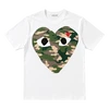 Kurzarm-T-Shirt mit Rundhalsausschnitt und Camouflage-Herzgrafik aus 100 % Baumwolle (220 g/m²) 1